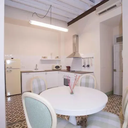 Vintage & Cosy Auditorium Apartment Alicante